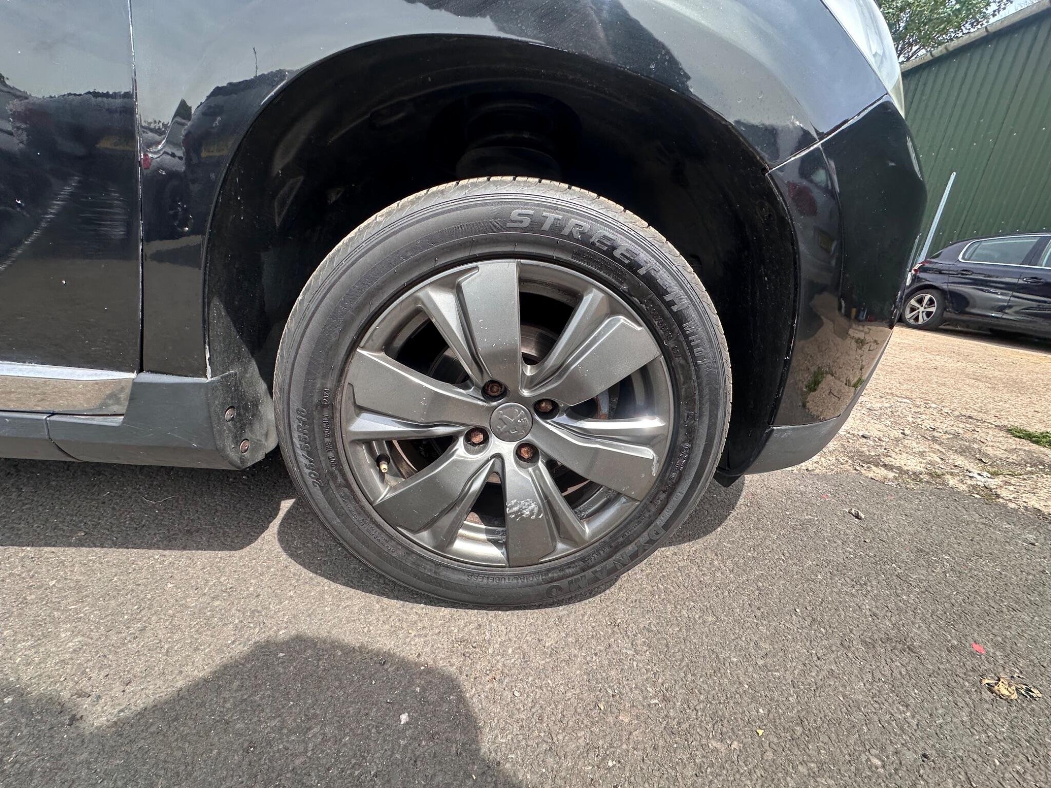 PEUGEOT 2008 1.2 PURETECH ALLURE ETG EURO 6 S S 5DR 4,750 22 4...
